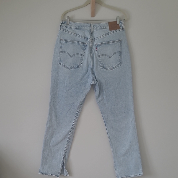 Levi's Light Blue 70s Straight - Picture 5 of 9